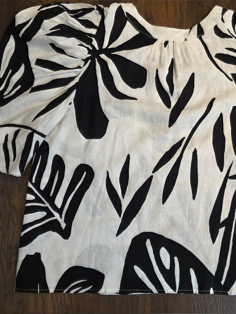 Christian Siriano Black and White Botanical Print Top - Picture 6 of 6
